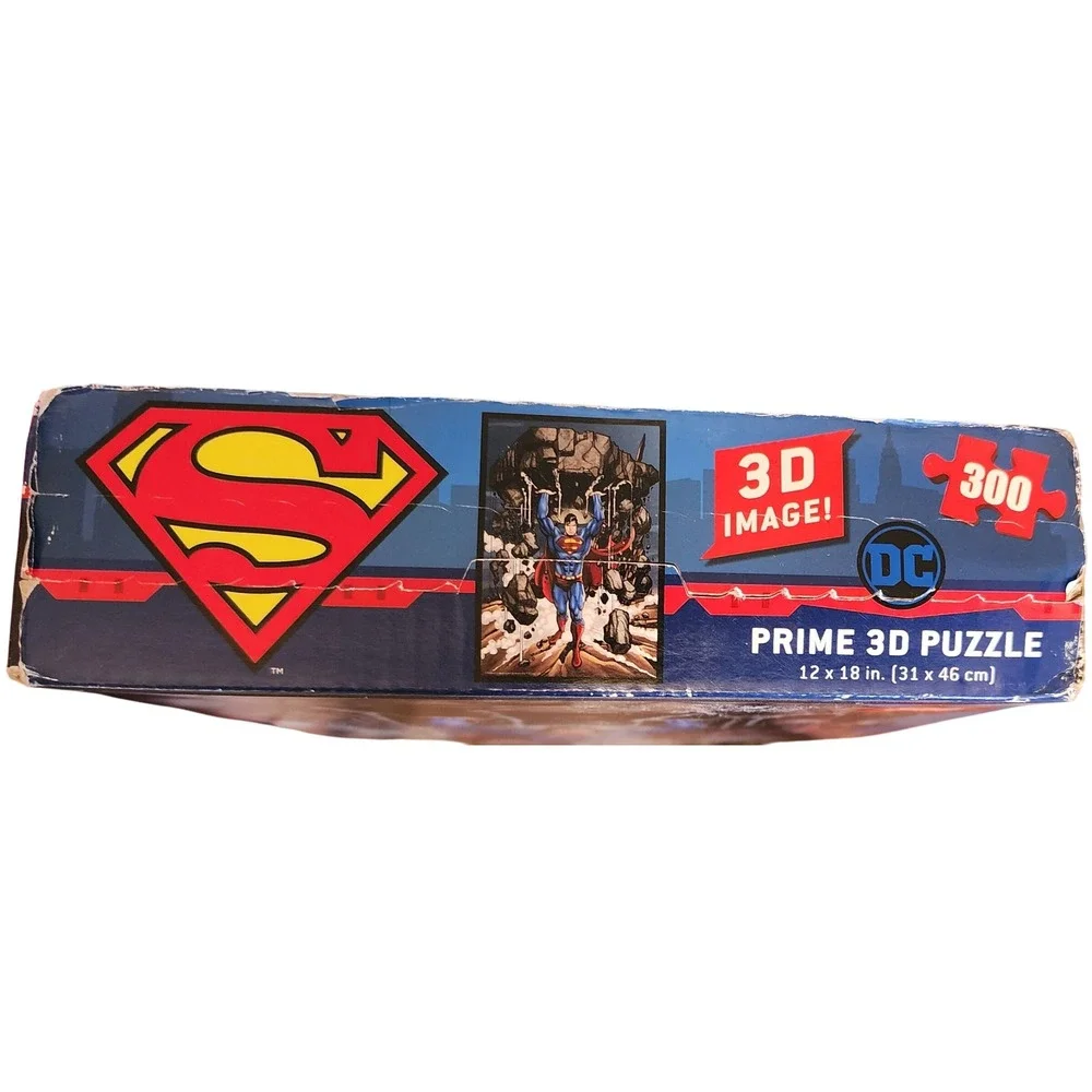 Superman Prime 3D Puzzle DC Comics 300 Pieces 12x18 Age 6+ Collectible